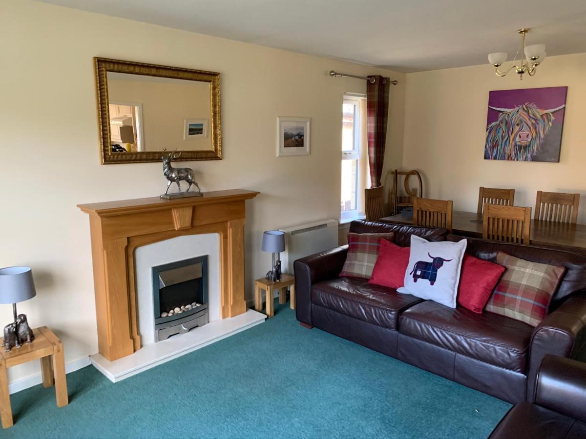 Cairngorm Cottage 阿维莫尔 外观 照片